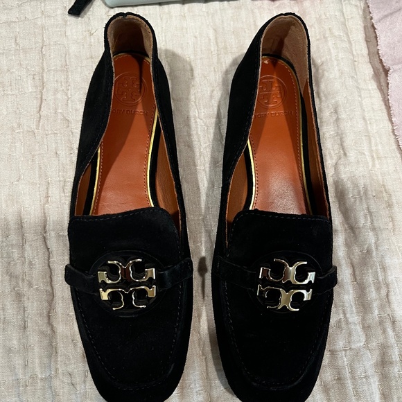 Tory Burch Shoe - Picture 1 of 2